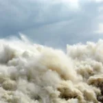 meteotsunami-invade-orla-e-atinge-cidades-de-santa-catarina