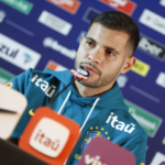 ferida?-bruno-guimaraes-relembra-penalti-perdido-e-garante:-“vou-bater-de-novo”