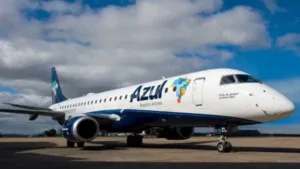 problema-no-gps-de-modelo-da-embraer-deixa-avioes-da-azul-no-chao