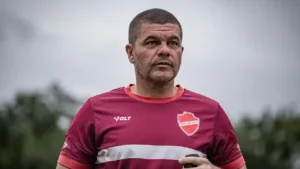 ex-vila-nova-e-atletico-assume-o-comando-tecnico-do-criciuma