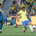 no-ultimo-segundo,-brasil-busca-empate-em-primeiro-amistoso-pos-copa-do-mundo