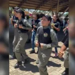 disciplina,-musica-e-farda:-projeto-da-pm-tenta-mudar-rotina-de-criancas-em-senador-canedo