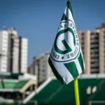 goias-quita-parte-da-folha-de-agosto-aos-funcionario-e-uma-imagem-aos-atletas-antes-do-classico
