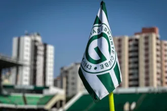 goias-quita-parte-da-folha-de-agosto-aos-funcionario-e-uma-imagem-aos-atletas-antes-do-classico