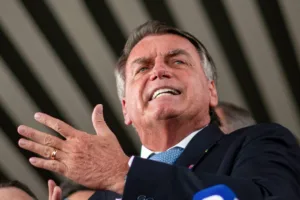 defesa-de-bolsonaro-pede-revisao-de-condenacao-com-base-em-caso-master