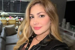 influenciadora-camille-vitoria,-filha-do-radialista-luciano-sassinhora,-morre-aos-23-anos-em-goiania