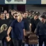 emocao-marca-chegada-do-corpo-de-amilton-filho-para-velorio