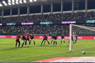 guilherme-lopes-marca,-e-atletico-abre-o-placar-contra-o-goias