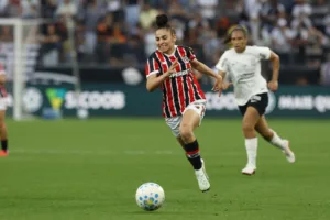 sao-paulo-vira-sobre-o-corinthians-e-abre-vantagem-na-final