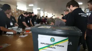 quase-1-milhao-de-brasileiros-no-exterior-poderao-votar-nas-eleicoes