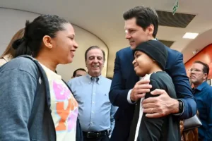 daniel-vilela-promete-fortalecer-o-cora-e-ampliar-atendimento-a-criancas-com-cancer