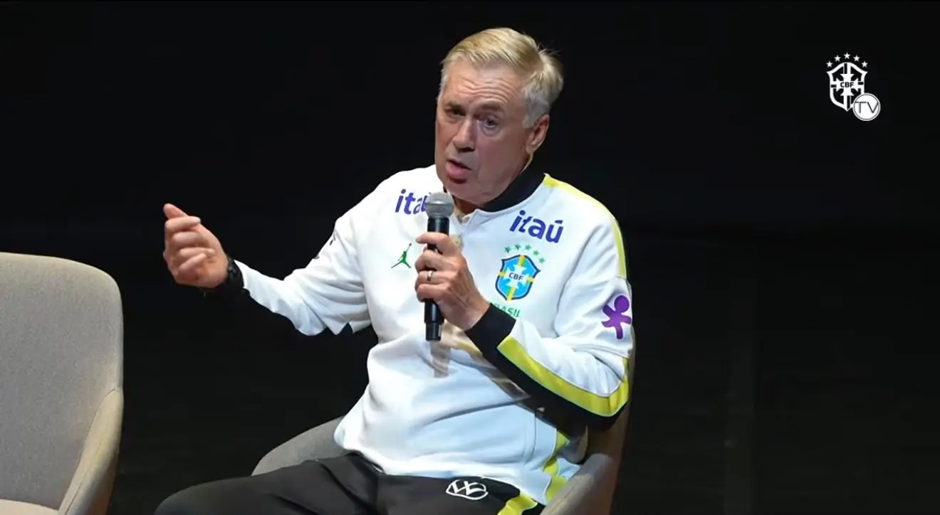 Ancelotti minimiza críticas e fala em nova geração na Seleção