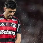 arrascaeta-sofre-segunda-lesao-no-ano-e-preocupa-o-flamengo