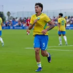 lucas-rodrigues-faz-golaco,-e-brasil-sub-20-vence-a-dinamarca