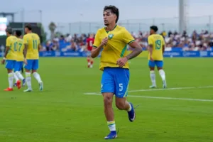 lucas-rodrigues-faz-golaco,-e-brasil-sub-20-vence-a-dinamarca