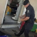 com-arma-na-mao,-homem-causa-terror-em-quiosque-a-beira-de-lago-em-ipora
