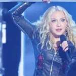 madonna-vence-artista-do-ano-no-vma-com-colar-de-r$-14,8-milhoes