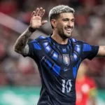 flamengo-confirma-fratura-e-cirurgia-de-arrascaeta-apos-lesao-em-jogo-do-uruguai
