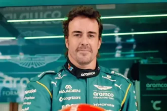 vovo-da-f1,-alonso-renova-com-aston-martin-para-2027