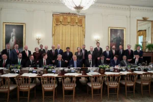 trump-reune-ceos-de-ia-e-anuncia-compromisso-para-reforcar-controles-de-seguranca