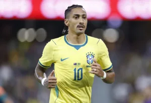 raphinha-e-cortado-e-desfalca-o-brasil-contra-a-india