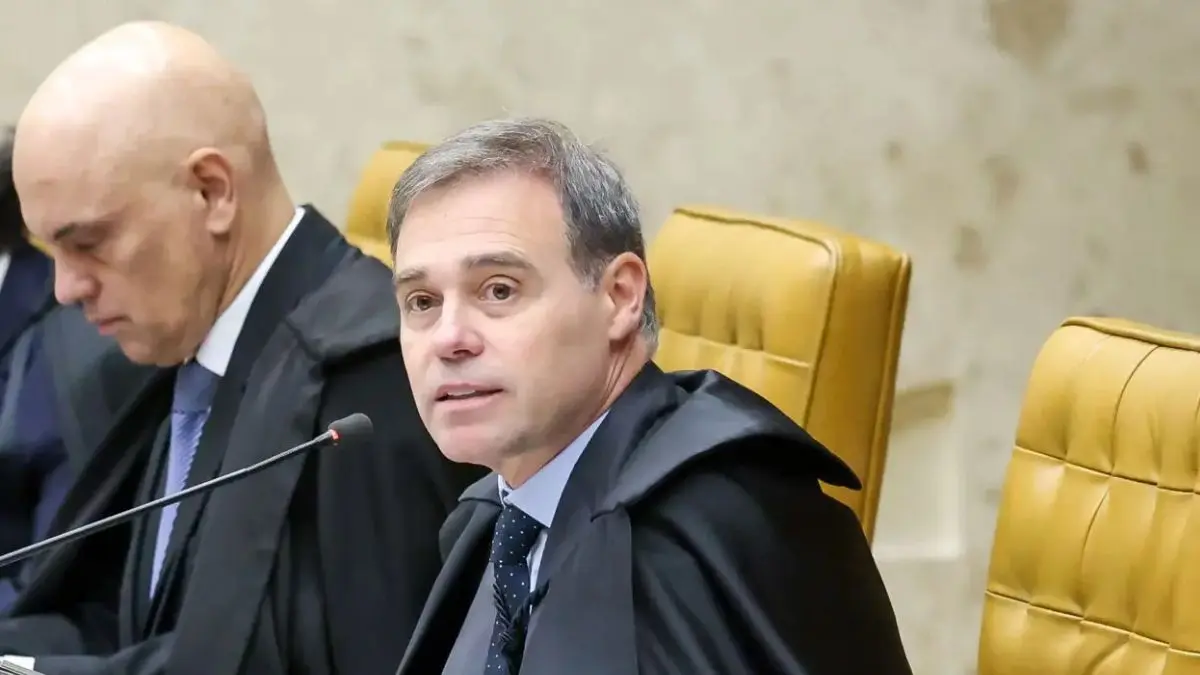 TSE tem 3 votos a 1 para manter derrubada de notícia falsa sobre Flávio Bolsonaro e Nossa Senhora