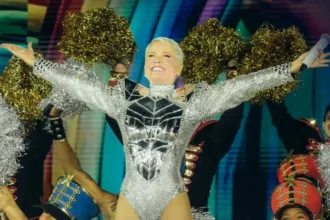 ex-paquitas-de-xuxa-desmentem-lenda-sobre-pacto-e-mensagens-em-discos