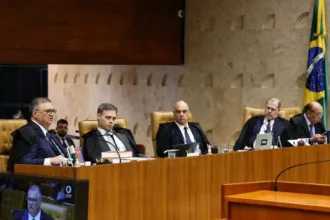 tse-forma-maioria-para-manter-post-de-tabet-e-vetar-fake-news-sobre-nossa-senhora-aparecida
