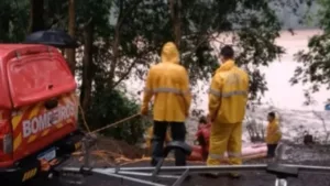 bombeiros-resgatam-corpo-em-decomposicao-no-rio-do-peixe-em-joacaba