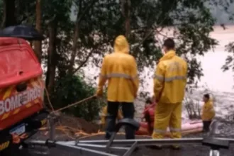 bombeiros-resgatam-corpo-em-decomposicao-no-rio-do-peixe-em-joacaba
