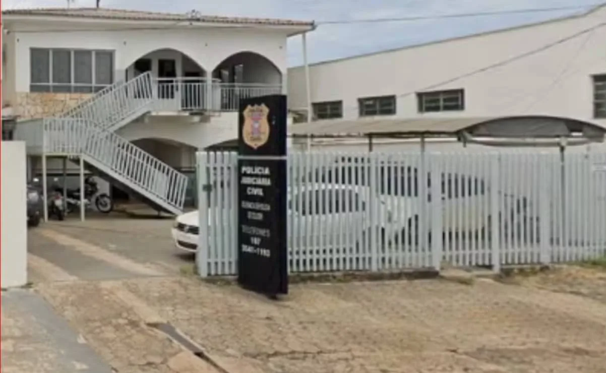 Mulher é presa em flagrante por matar marido em posto de Colíder