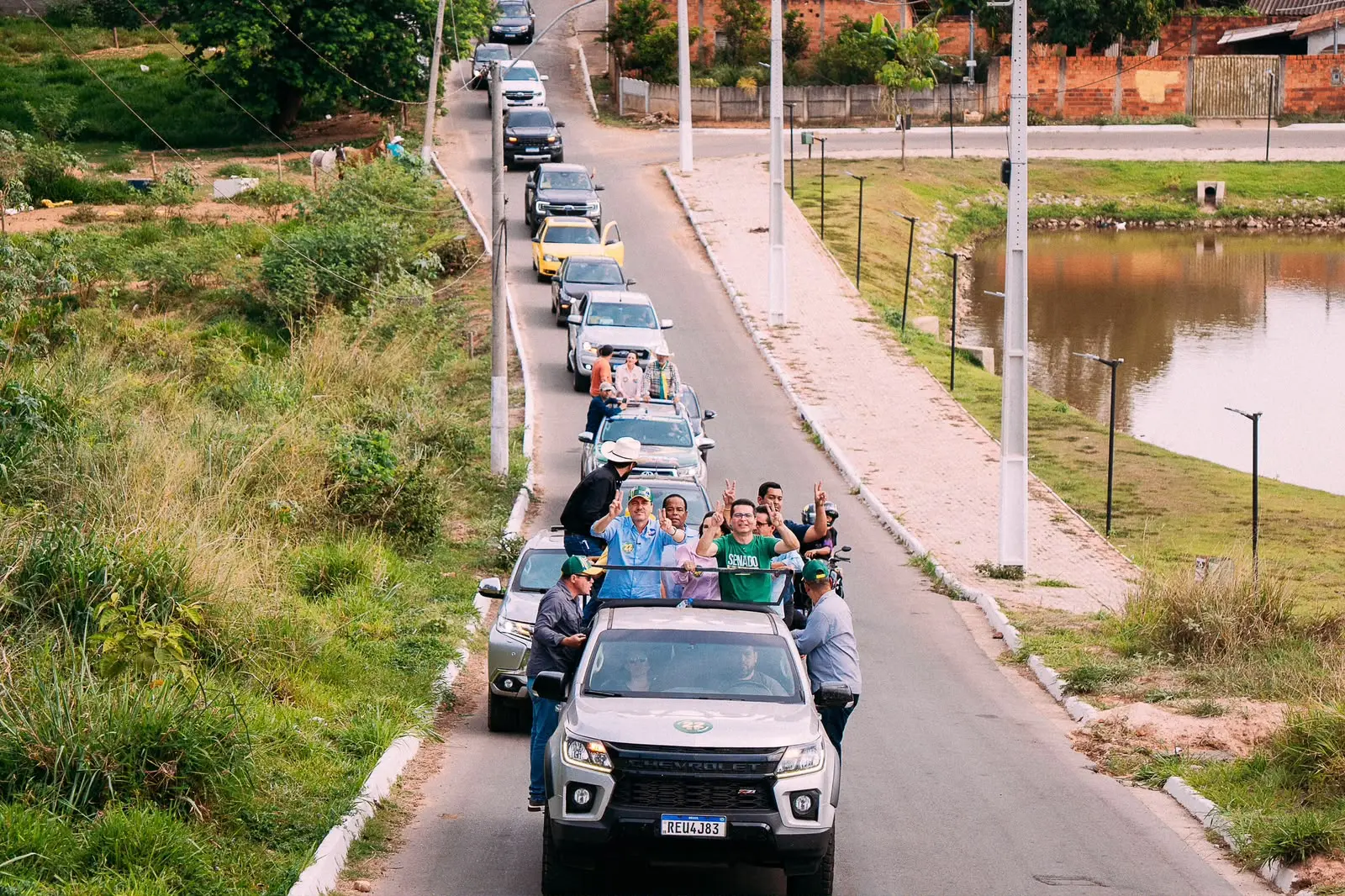 Wilder Morais defende incentivo ao turismo em carreatas por cinco municípios