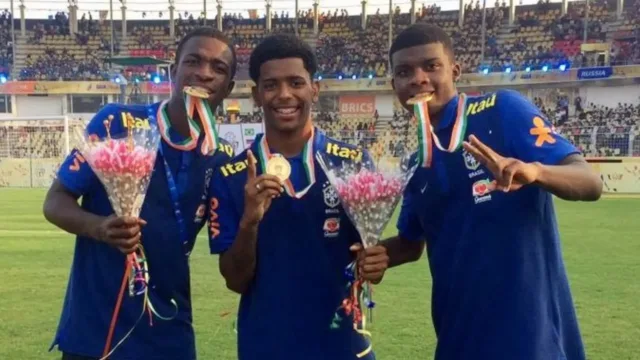 Vini Jr. volta a jogar onde foi campeão com atacante do Vila Nova e ex-zagueiro do Goiás