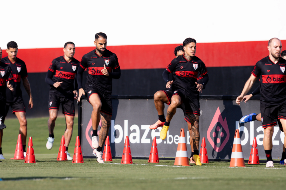 atletico-esta-definido-para-enfrentar-o-america-mg;-confira-escalacao