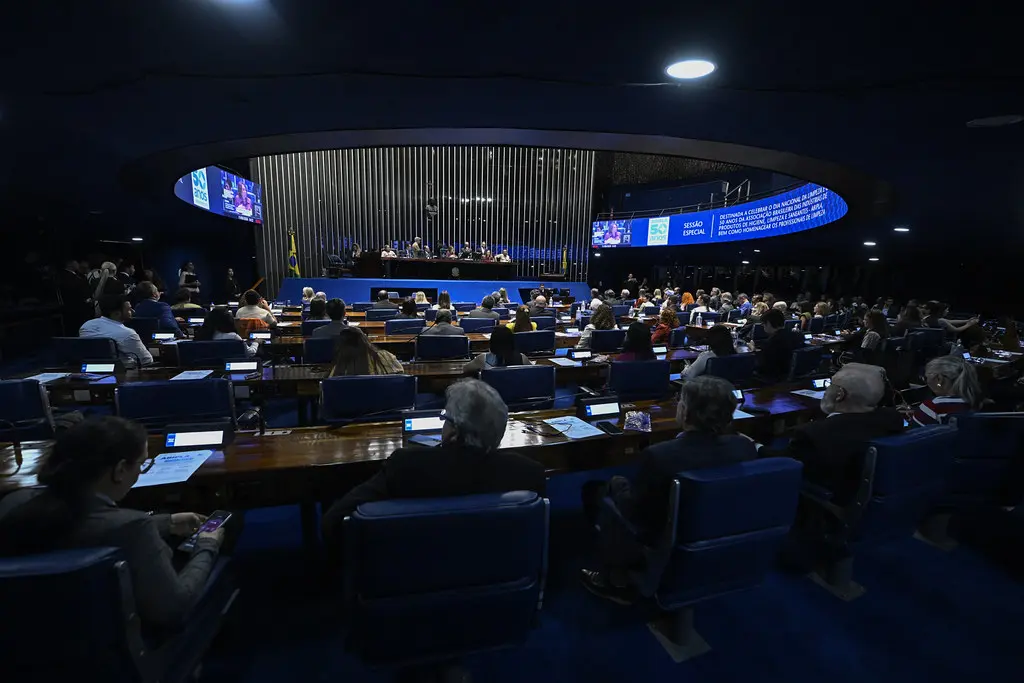 dois-dias-de-folga-por-semana:-senado-comeca-a-discutir-fim-da-escala-6×1-na-terca-(6)