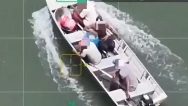 Vídeo: garimpeiros usam canoa para fugir da polícia no território Kalunga, em Goiás