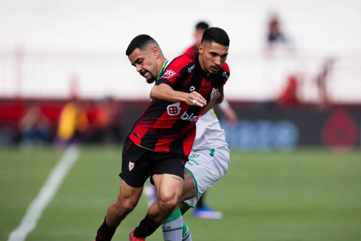 de-uniforme-novo,-dragao-vai-para-o-intervalo-com-vitoria-parcial-sobre-o-coelho