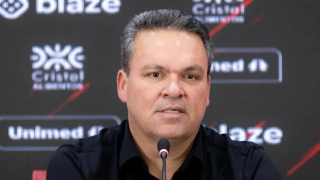 Adson valoriza vitória do Atlético, mas evita euforia: “não podemos ter empolgação”