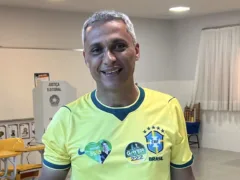 Gayer vota e defende maioria de direita no Senado para pedir impeachment de Moraes