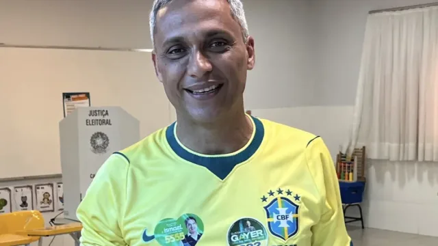 Gayer vota e defende maioria de direita no Senado para pedir impeachment de Moraes