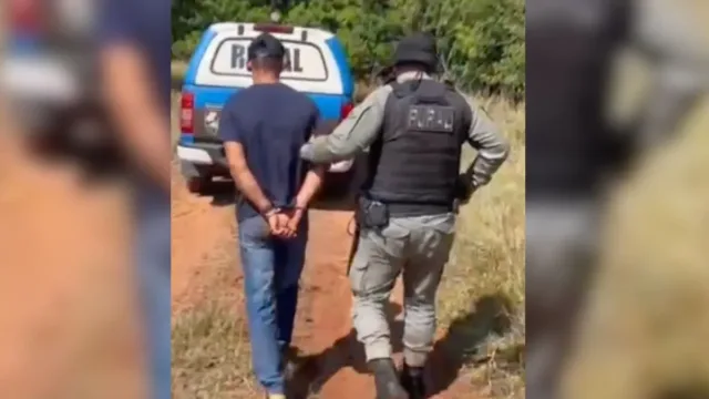 Homem é preso após esfaquear companheira e fugir para a mata em Rio Verde