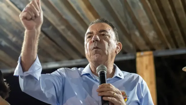 Luis Cesar Bueno não concede entrevista coletiva após terminar em terceiro lugar na disputa pelo governo de Goiás