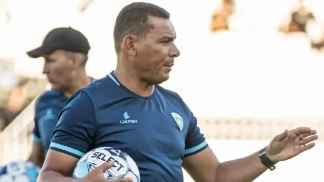 Velho conhecido do futebol goiano assume o comando do Anápolis para a temporada 2027