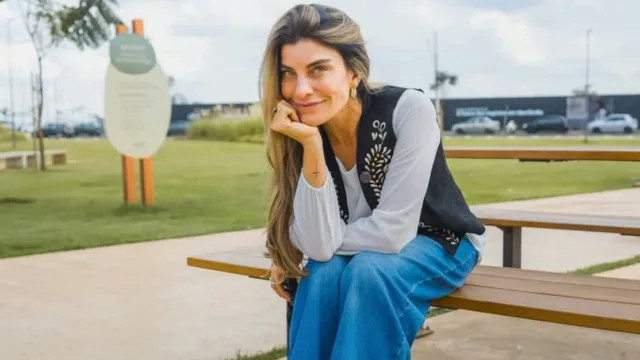 Joana Balaguer compara fotos de 2005 e 2026 e surpreende público