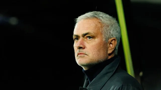 José Mourinho tenta recuperar futebol de Vinícius Júnior no Real Madrid