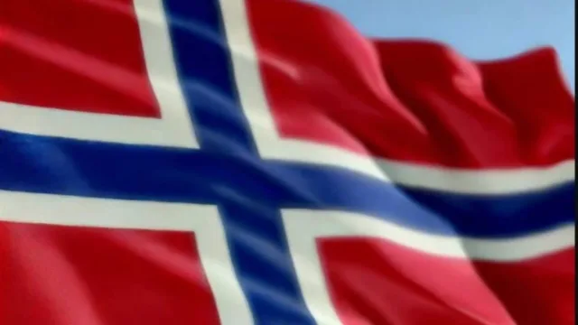 Noruega propõe suspensão de óculos inteligentes em locais públicos