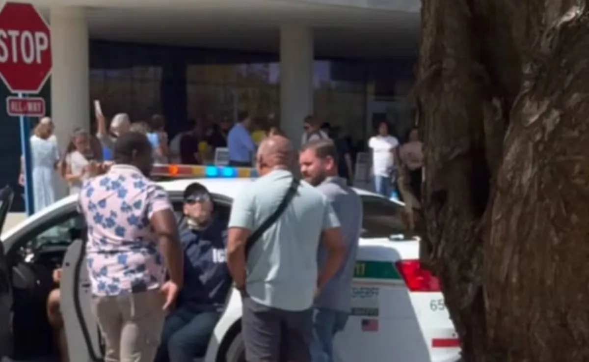 brasileiro-danilo-alves-silva-e-preso-por-intimidar-eleitores-em-miami