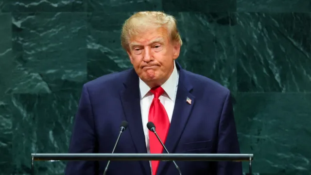 Trump chama de ‘inimigo’ quem usar termo ‘IA’ em vez de ‘superinteligência’