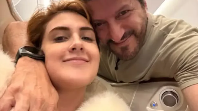 Viúva de Lito guarda ‘pedacinho de cabelo’ do marido e se emociona: ‘Cabeça não sai do luto’