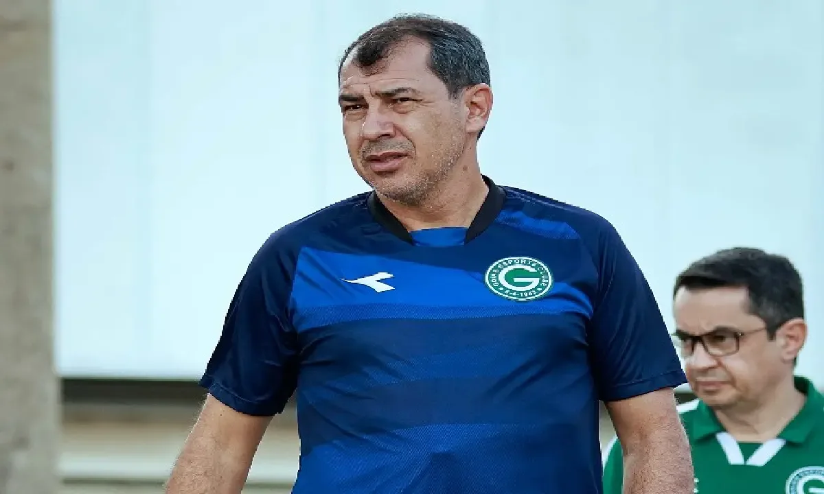 vai-voltar?-tecnico-ex-goias-e-cotado-para-assumir-o-corinthians